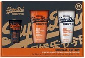 SUPERDRY SPORT- Heritage Original Edition- hydraterende gezichsbalsem, een body+face wash en een shampoo+conditioner.