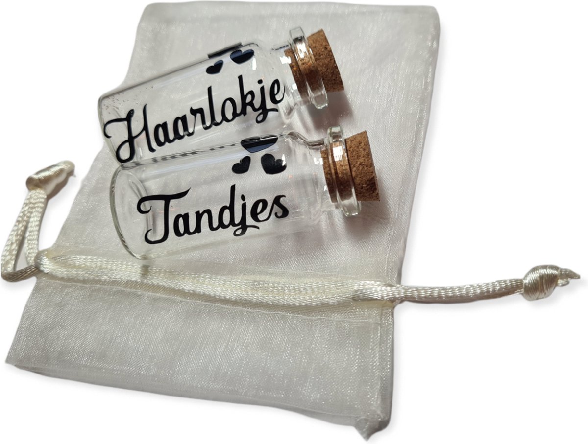 Goedkoopste Haarlokje & Tandjes - Baby Geschenkset - incl. wit zakje- bewaarflesjes