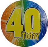 Verjaardagsbutton - 40 jaar - XL button - 40 today - 14 cm - metaal