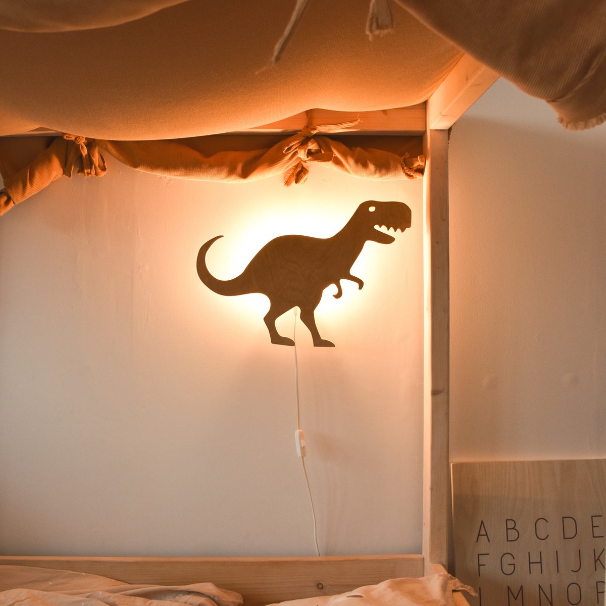 Schipbreuk Wat mensen betreft Zeggen Wandlamp kinderkamer Tyrannosaurus - Multiplex houten lampje voor aan de  muur Dinosaurus | bol.com