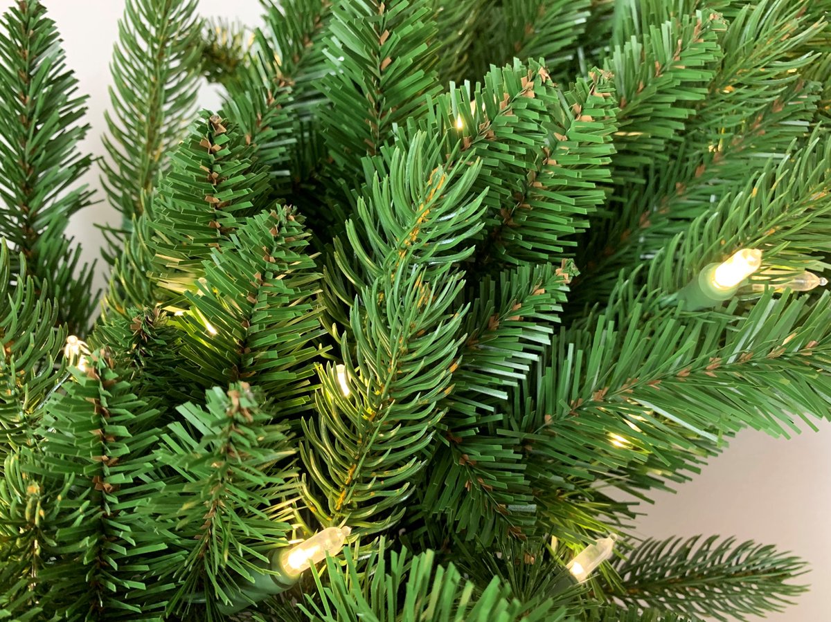 Verlichte kerstkrans "Grande Fir" - groen - Ø 91 cm - 150 warm witte ledlampjes