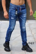 Straight Denim Jeans Persoonlijkheid Baard Effect Designer Vernietiging Broek Geruïneerd Krassen Straight Ripped Fashion