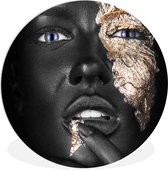 Femme sombre avec visage doré Assiette en plastique cercle mural ⌀ 60 cm - impression photo sur cercle mural / cercle vivant (décoration murale)