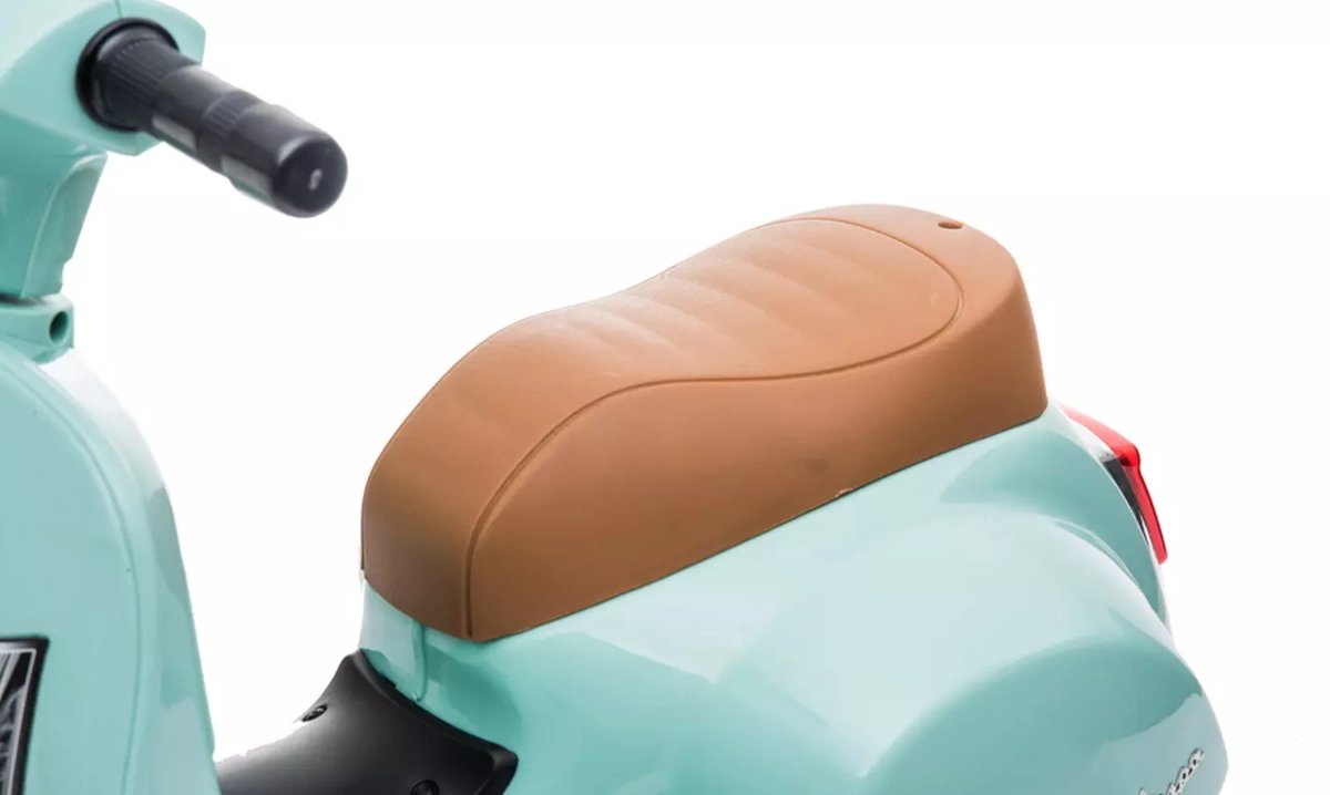 Eco Toys - Elektrische Vespa Scooter - Wit - Met LED-Koplamp, Claxon & Oplaadbare Batterij - Vanaf 1,5 Jaar - Max. 25 kg – foto 6