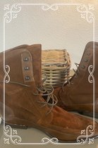 Floris van Bommel - Bruin - Suèdeleer - Veterrijgboot - Plat