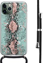 iPhone 11 Pro hoesje met koord - Slangenprint pastel mint | Apple iPhone 11 Pro crossbody case | Zwart, Transparant | Slangenprint