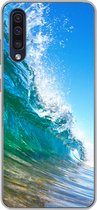 Geschikt voor Samsung Galaxy A30s hoesje - Een close-up van een golf die breekt voor de kust van Hawaii - Siliconen Telefoonhoesje