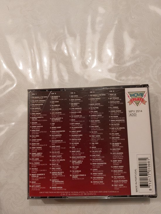 Cd-hoes met 5 cd's, getiteld 'Love you most of all', met een lijst van liedjes en artiesten.