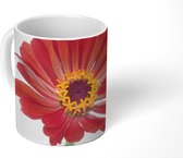Mok - Een bloeiende zinnia bloem - 350 ML - Beker