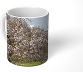 Mok - Kersenboom - Gras - Bloesem - 350 ML - Beker