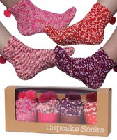 Cadovara Cupcake Sokken - Fluffy Huissokken - Zachte Bedsokken - One Size - Cadeauverpakking - Lichtroze/Donkerroze/Paars/Rood