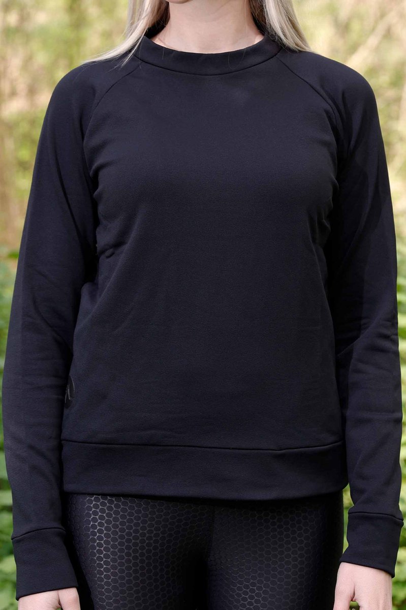 REVIVE Sundown sweater, kleur zwart. Heerlijk warm met 2 zijzakken met rits en reflecterende tape.