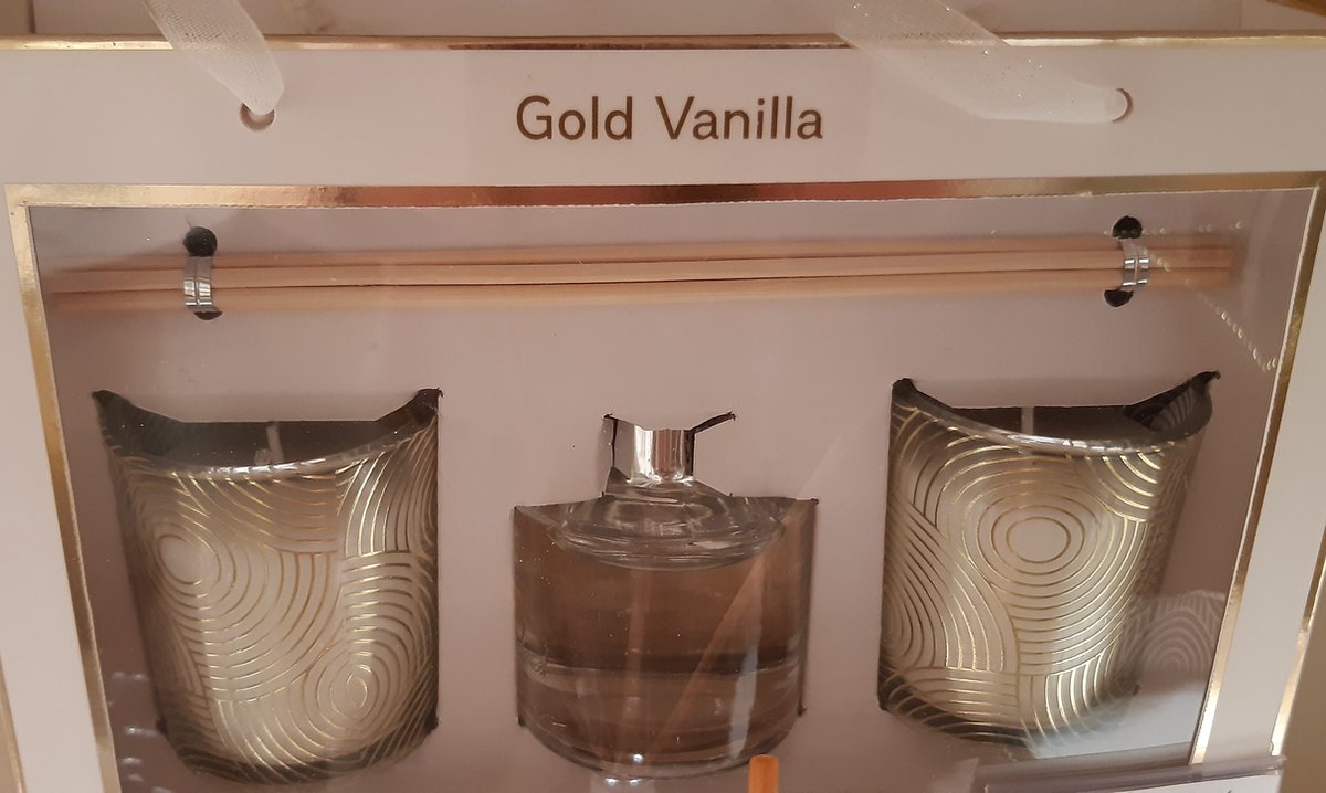 Cadeauset kamergeur geurkaarsen in een glas vanillegeur