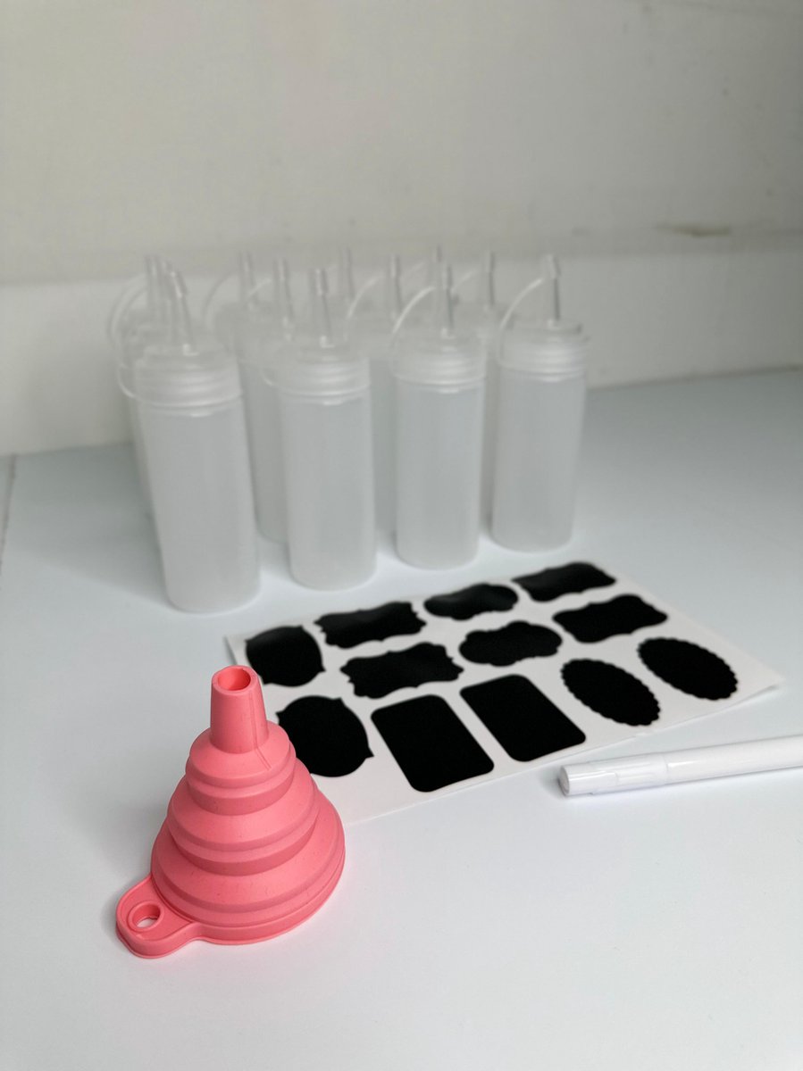 Goedkoopste MGM Trading - 12 stuks 200 ml plastic knijpflesjes, 7 oz, met gedraaide dopdeksels, ideaal voor sauzen, specerijen en schilderpigmenten.