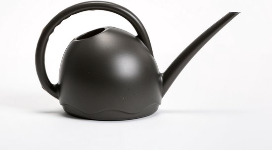Antracietkleurige gieter met een lange tuit en een rond handvat.