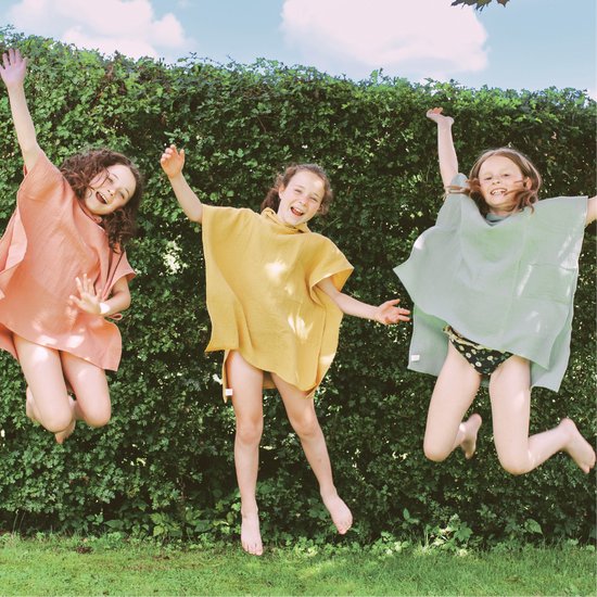 Silent Beach - strandponcho kind - surf poncho - blauw - one size - kids van 3 tot 10 jaar - aankleed handdoek van Silent Beach — afbeelding 2