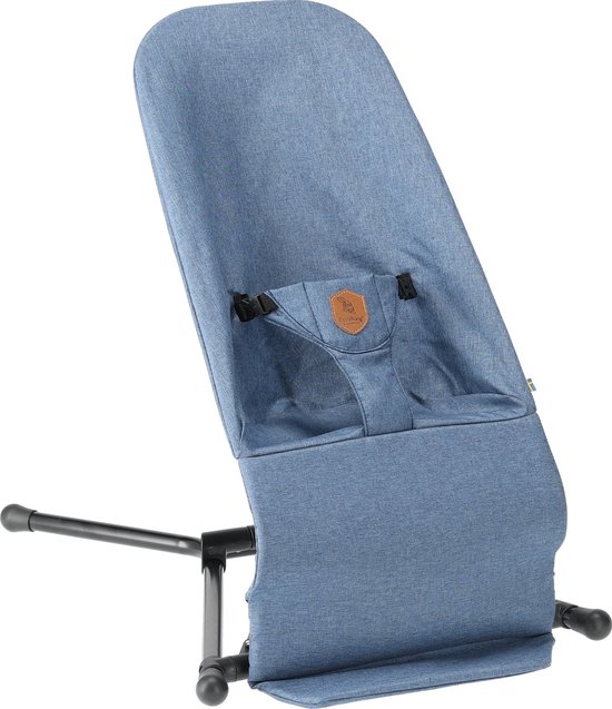 Blauw EcoViking wipstoeltje met een bruin logo en zwart frame.