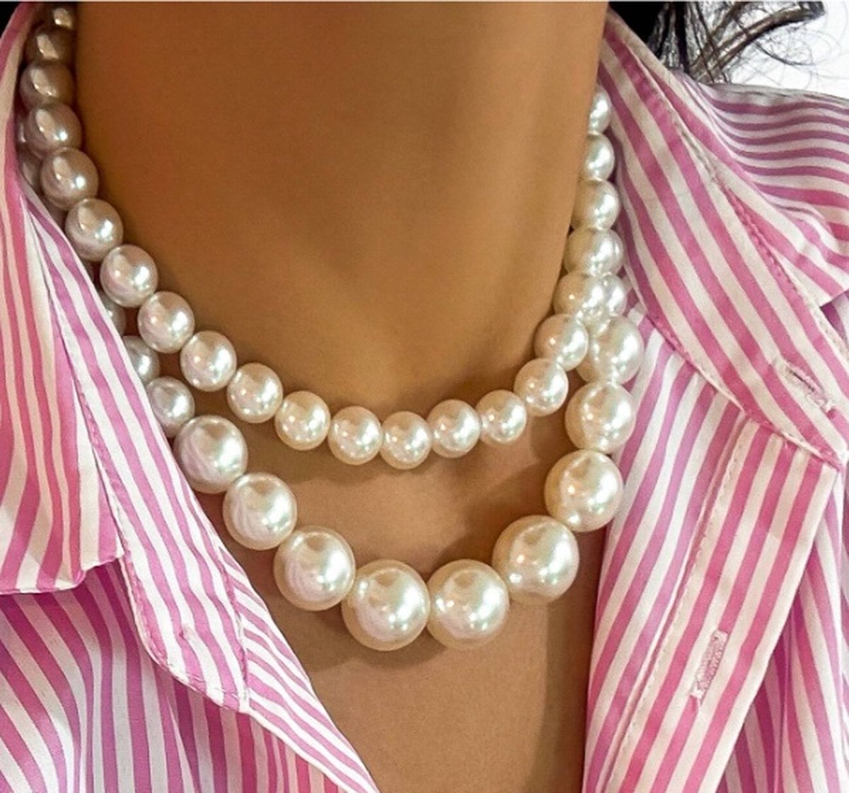 Statement ketting met parelkralen - parel statement ketting met ronde kralen - statement ketting - ketting met kralen - ketting - ketting parel - parel ketting - bubble grote kralen ketting - statement ketting - mystic ketting
