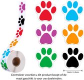 Rol met 500 kleurrijke papieren stickers met hondenpoot design in 6 verschillende kleuren - 2.5 cm diameter - Poot - Hond - Paw - Dog - Animal - Decoratie - Versiering - Verjaardag
