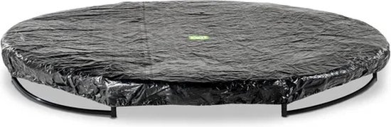Zwarte EXIT trampoline afdekhoes ø427cm met groen EXIT logo, deels afhangend over de trampoline poten.