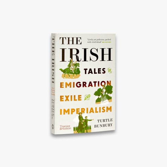 Livre "The Irish Tales of Emigration Exile and Imperialism" par Turtle Bunbury, illustré de cavaliers et d'arbres.