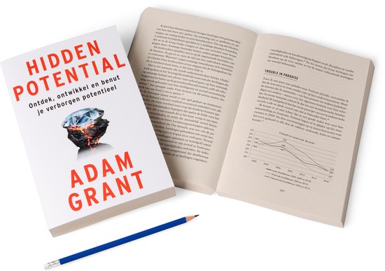 Boekomslag 'Hidden Potential' van Adam Grant met diamant op kolen.