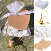 10 Organza giftbags wit met 15 hartvormige mini pepermuntjes, houten gelukspoppetje Boeddha en hartvormig kraft kaartje - bedankje - traktatie - geluk - boeddha