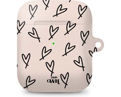 xoxo Wildhearts hoesje geschikt voor AirPods 1 / 2 - All Yours - Matte - Ook als telefoonhoesje verkrijgbaar - schokbestendige case - koptelefoon hoesje - Mat - Beschermhoes met hartjesprint - hartjes - Beige - Zwart