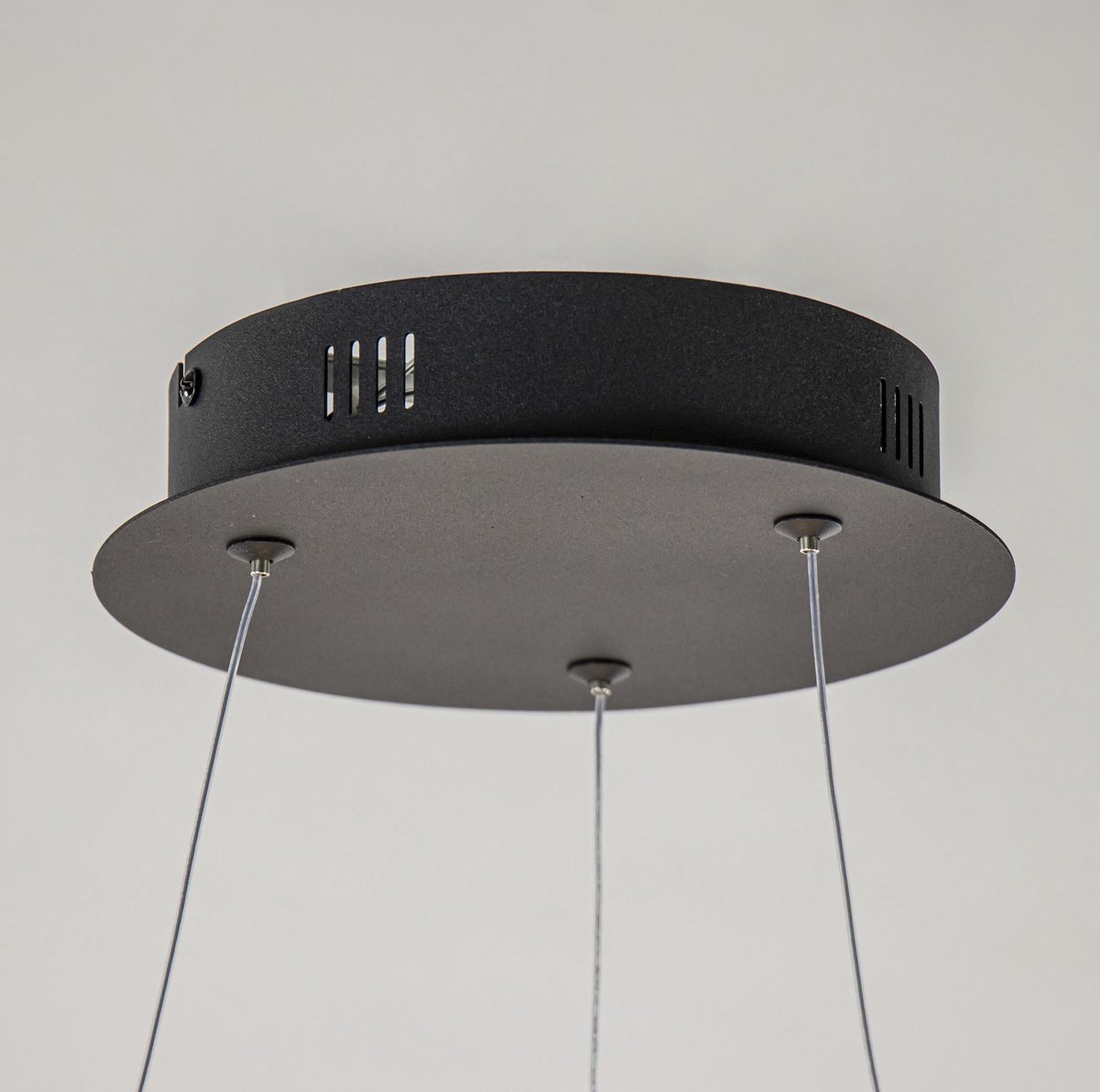 Straluma Zwarte hanglamp ring 60 cm met geïntegreerd LED | bol.com