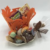 Cho-lala chocoladecadeau "mandje herfst" | 3-delig: herfstmandje gevuld met 185 gram chocolade - pakje pickwick autumn storm