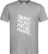 Grijs T-Shirt met “ Panic “ print Wit  Size XL