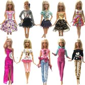 Dolldreams | 10x Barbiekleding: Jurkjes, rokjes, shirts, joggingpak, broek etc - Kleertjes set voor modepop