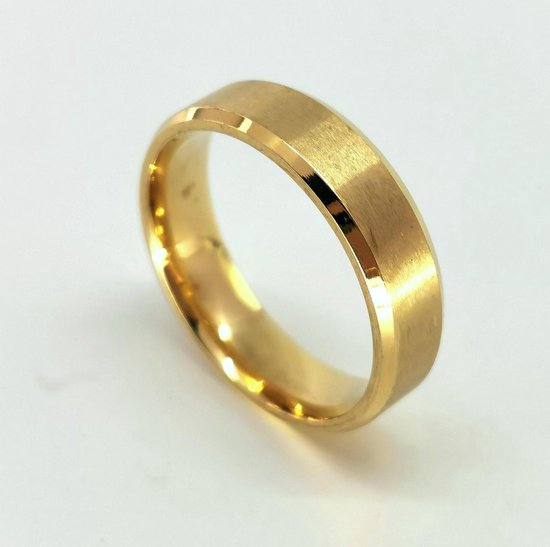 RVS - goudkleurig - ring - maat 17 - Prachtig chique ring voor dames en heren.