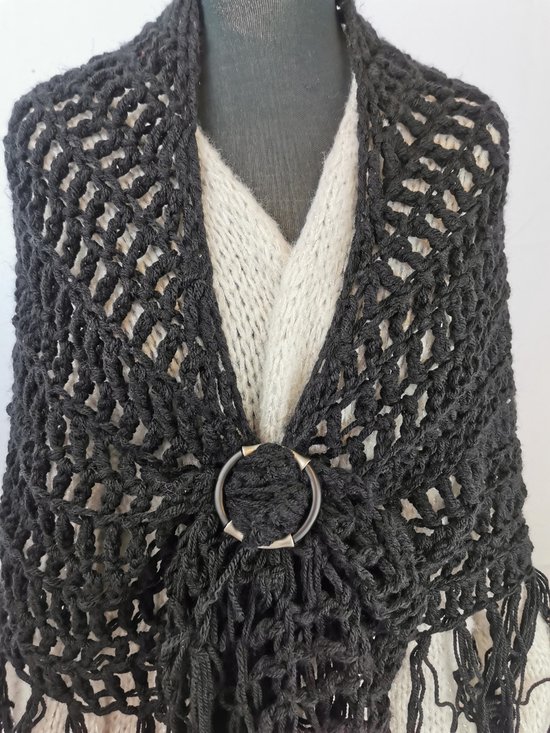 Sjaal ring- rond bewerkt met 12 chique zirkonia in kleur parelmoer zilver - handige ring voor - Sjaal - Sarong - omslagdoek - vast te zetten zonder gaatjes maken.