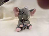 Leuke knuffel olifant met baby - mama met baby - kleur is grijs - 23 cm