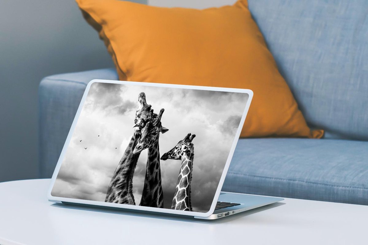 Afbeelding van product SleevesAndCases  Laptop sticker - 14 inch - Giraffen - Zwart - Wit
