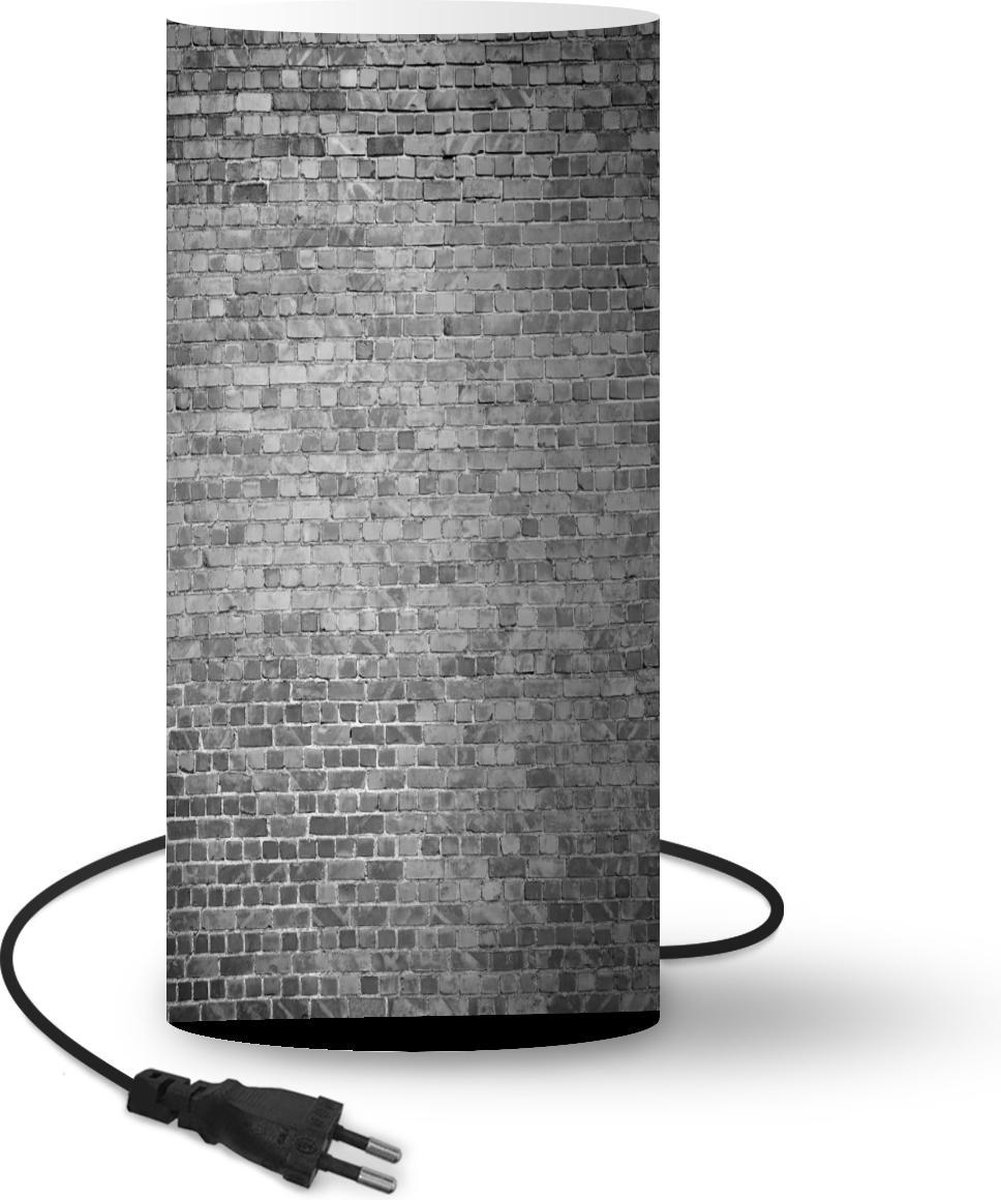 Lamp - Nachtlampje - Tafellamp slaapkamer - Steen - Muur - Zwart - Wit - 33 cm hoog - Ø15.9 cm - Inclusief LED lamp