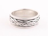Zware zilveren ring met vlechtmotief - maat 19
