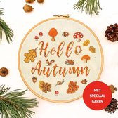 Hello Autumn borduurpakket voor volwassenen - creatief volwassenen - creatief pakket inclusief variegated borduurgaren en houten borduurring - Geschikt voor beginners