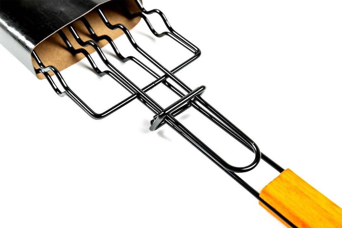 Buccan Sausage Holder for 6 Sausages