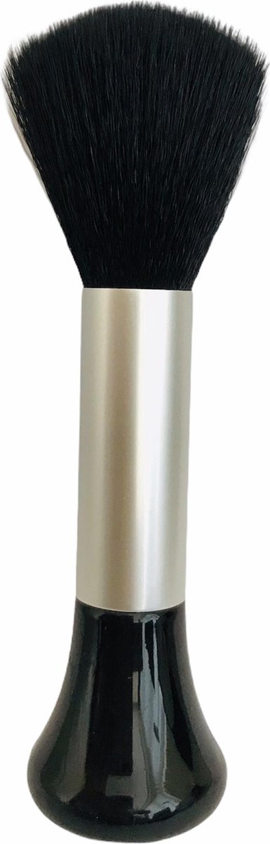 Cosmetica Fanatica - Super zachte poederkwast van geitenhaar - Zwart / Zilverkleur - 10 cm. lang - 1 stuks in blisterverpakking