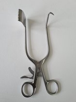 Belux Surgical / MEYERDING RETRACTOR FIG-1 LEFT 18,0CM