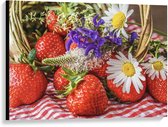 Canvas - Rode Aardbeien met Bloemen - 100x75cm Foto op Canvas Schilderij (Wanddecoratie op Canvas)