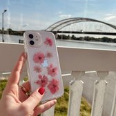 Casies Apple iPhone 11 echte gedroogde bloemen hoesje - Dried flower soft case - droogbloemen - Roze