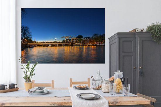 Poster Skinny bridge over the Amstel 180x120 cm - Tirage photo sur Poster (décoration murale salon / chambre) / Poster Villes XXL / Groot format!
