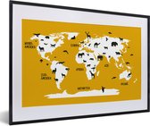 Wereldkaart Kinderen - Dieren - Geel - Schoolplaat - Kinderkamer - 60x40 cm
