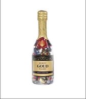 Snoep - Champagnefles - Jij bent goud waard- Gevuld met verpakte Italiaanse bonbons - In cadeauverpakking met gekleurd lint