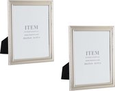 Set van 2x stuks fotolijstjes zilver geschikt voor een foto van 20 x 25 cm - Fotolijstjes hangend en/of staand gebruik