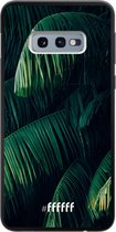 Samsung Galaxy S10e Hoesje TPU Case - Palm leaves dark #ffffff