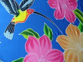 hamamdoek, pareo, sarong, wikkeljurk handbeschilderd figuren bloemen vogel vlinder patroon lengte 115 cm breedte 165 kleuren zwart blauw wit roze oranje rood grijs groen.
